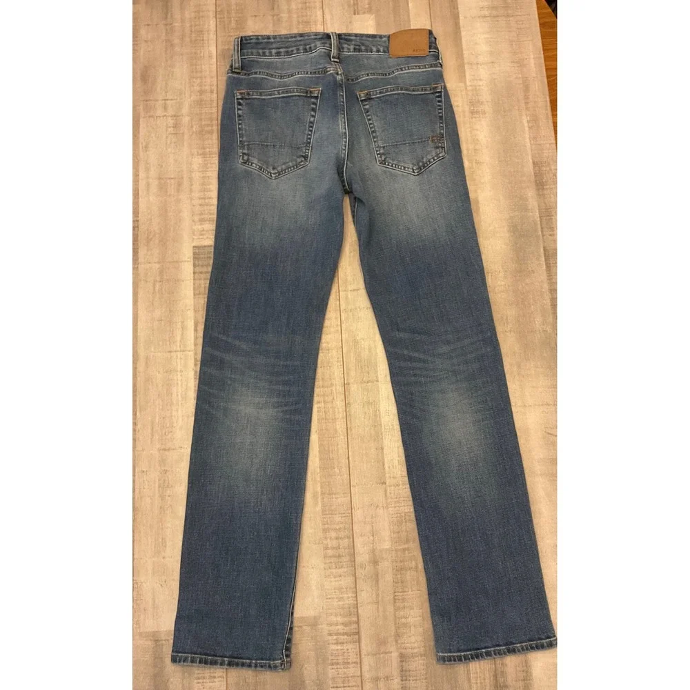 Aeropostale Mens Straight Leg Jeans 28x32 Medium Wash Blue Stretch Denim Pants